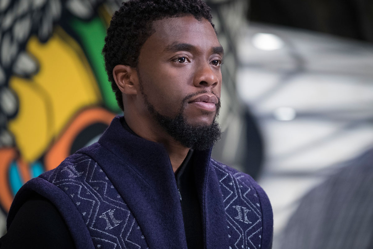 Chadwick Boseman als T'Challa als Black Panther