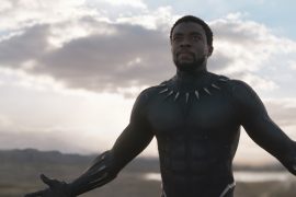 Chadwick Boseman als Black Panther als König T'Challa von Wakanda