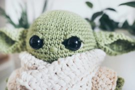 Baby Yoda aus Mandalorian als Häkelanleitung